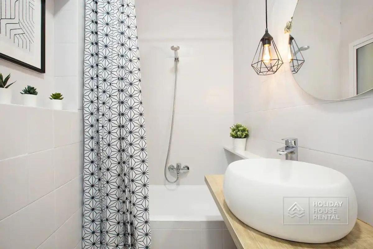 Appartement Cosy 3-bedroom For 6-8 People Just 50m From The *